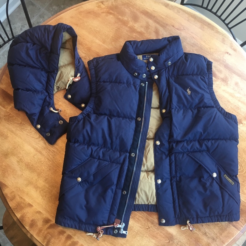 Polo Vest With Detachable Hood 🏇🏼